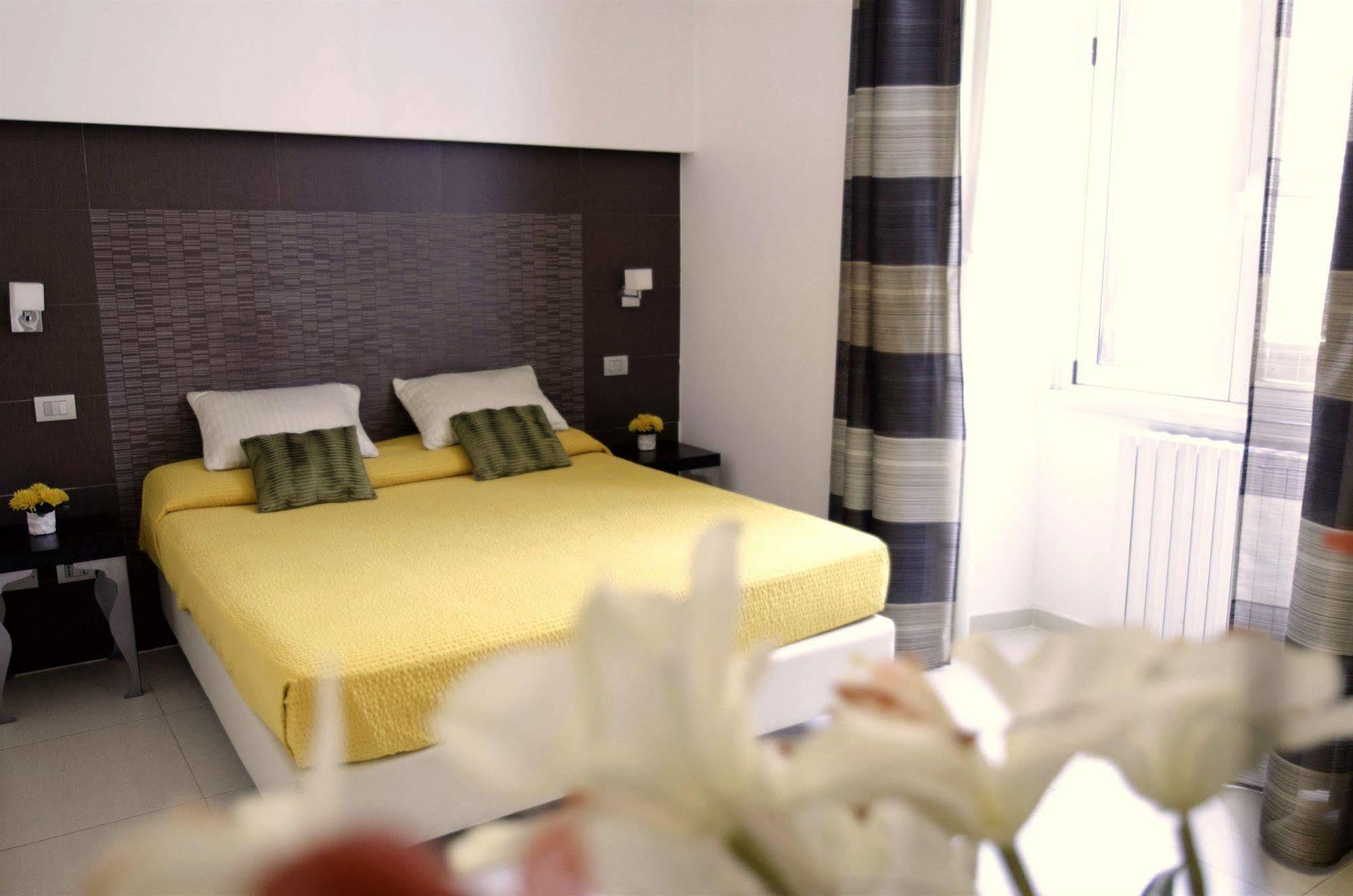 Interno 5 B&B Рим Екстериор снимка