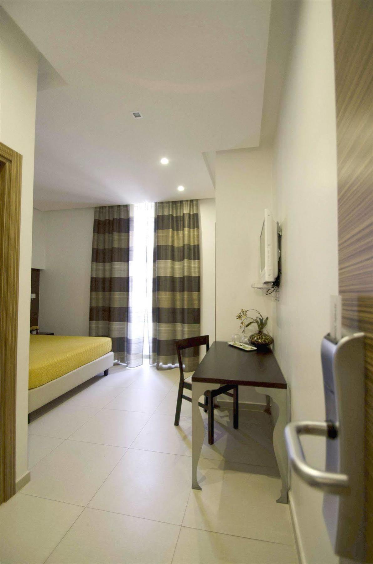 Interno 5 B&B Рим Екстериор снимка